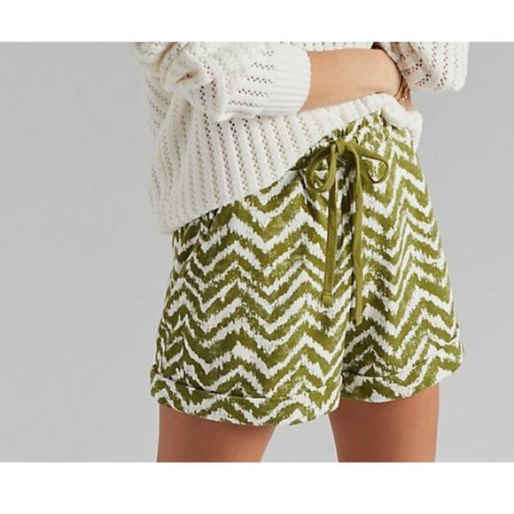 Anthropologie Pants - Anthropologie Daily Practice Lounge Shorts Green White Cotton Blend XS Cuffed